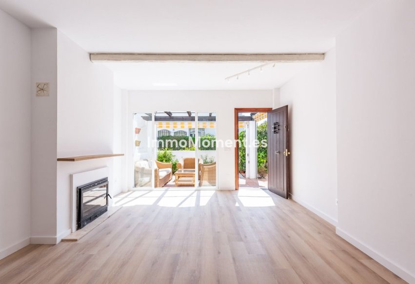 Bestaande woning - Appartement - Estepona  - Benamara