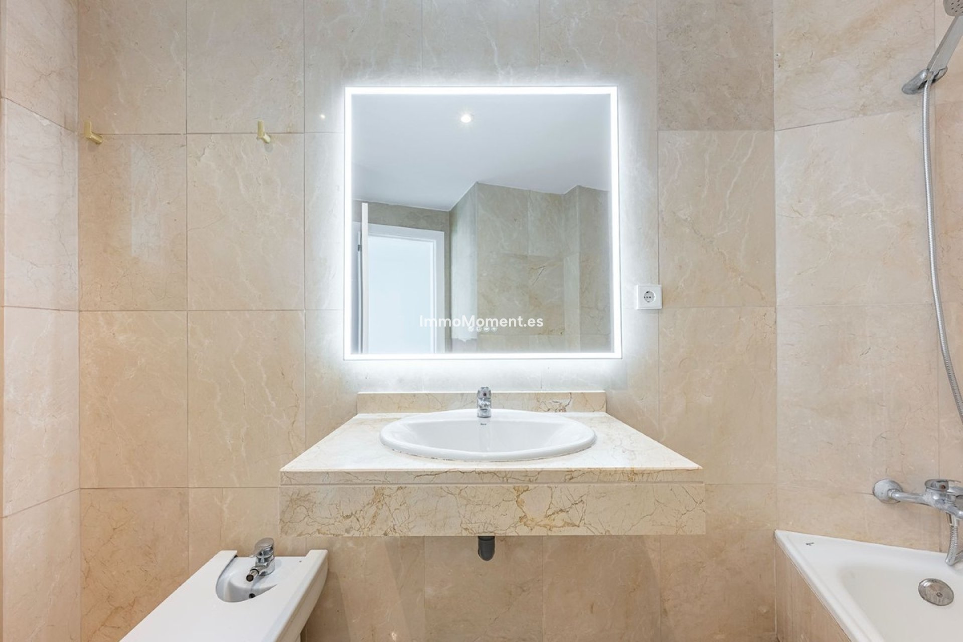 Bestaande woning - Appartement - Estepona  - Cancelada