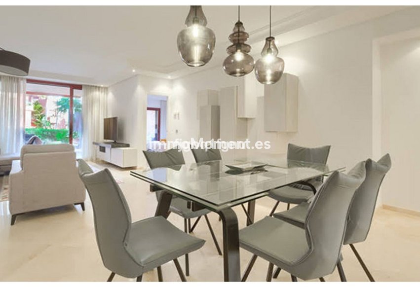 Bestaande woning - Appartement - Estepona  - Costalita