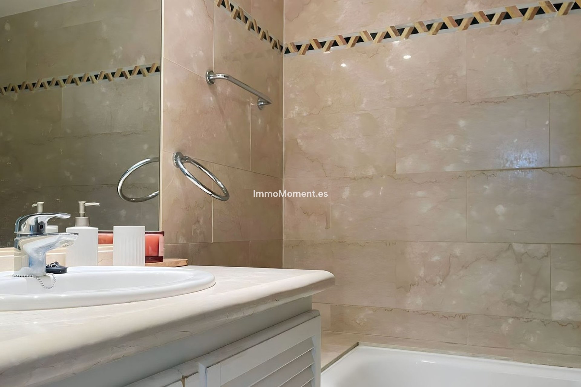 Bestaande woning - Appartement - Marbella - Nueva Andalucía