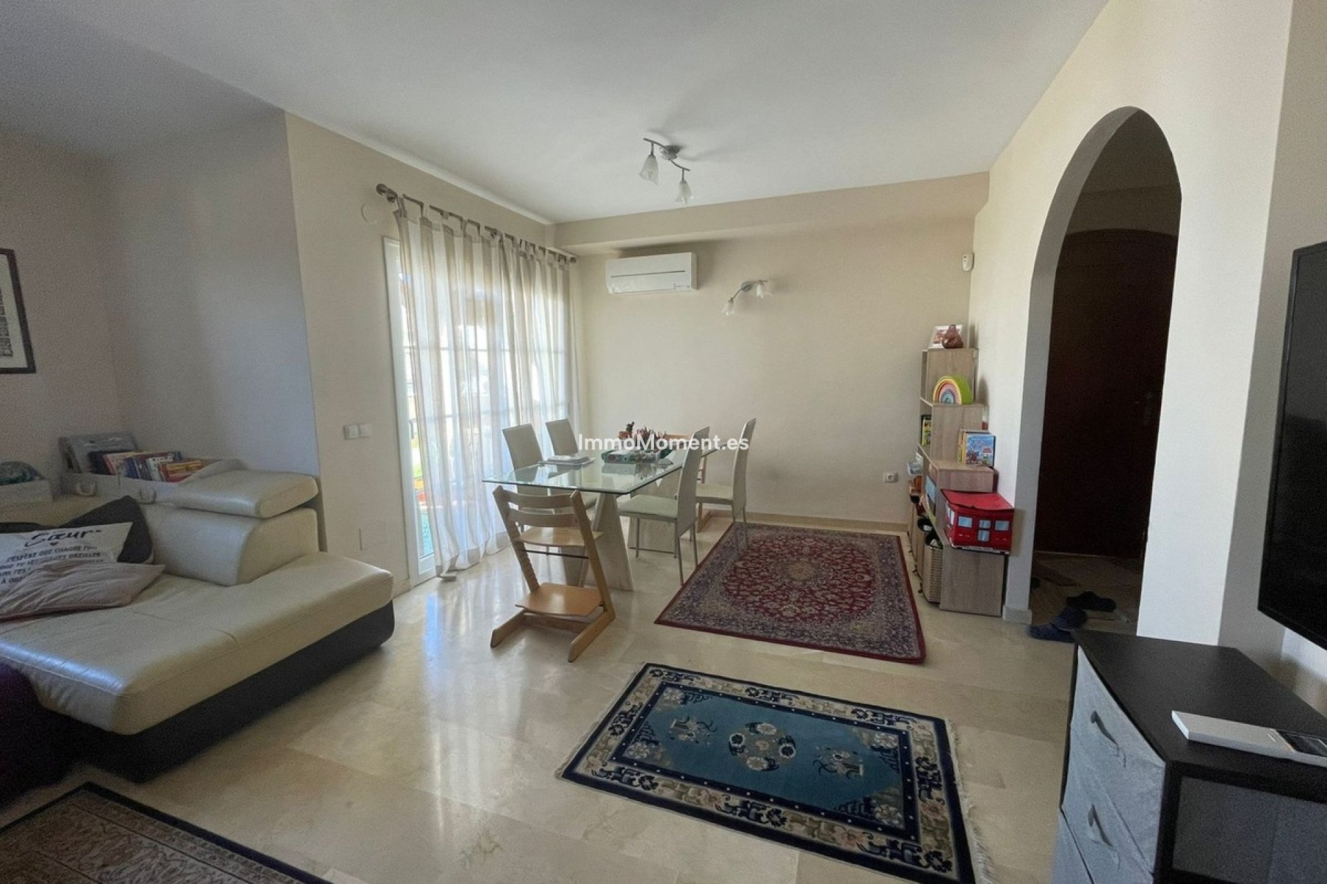 Bestaande woning - Geschakelde woning - Binnenland  - Alhaurín de la Torre