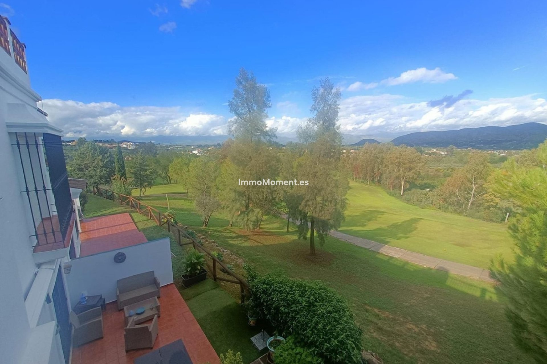 Bestaande woning - Geschakelde woning - Binnenland  - Alhaurín de la Torre