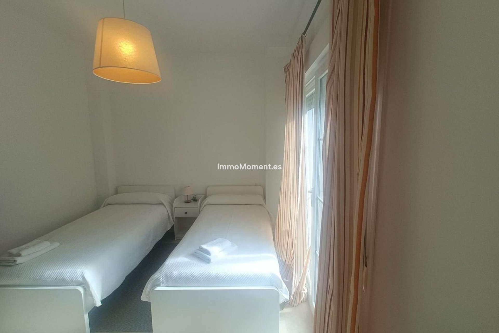 Bestaande woning - Geschakelde woning - Binnenland  - Alhaurín de la Torre