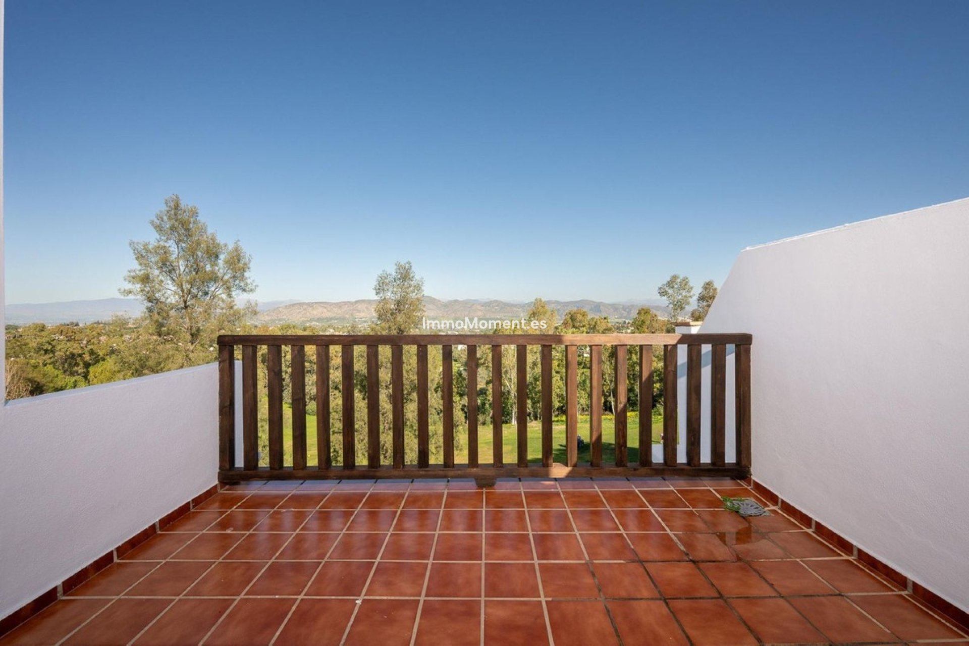 Bestaande woning - Geschakelde woning - Binnenland  - Alhaurín de la Torre