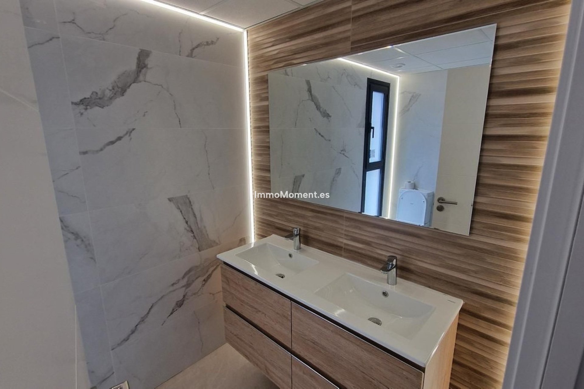 Bestaande woning - Geschakelde woning - Binnenland  - Alhaurín de la Torre