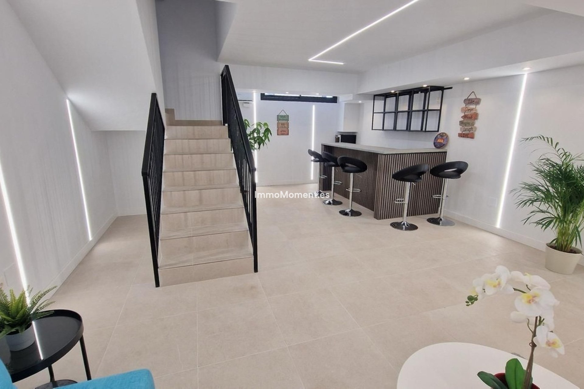 Bestaande woning - Geschakelde woning - Binnenland  - Alhaurín de la Torre