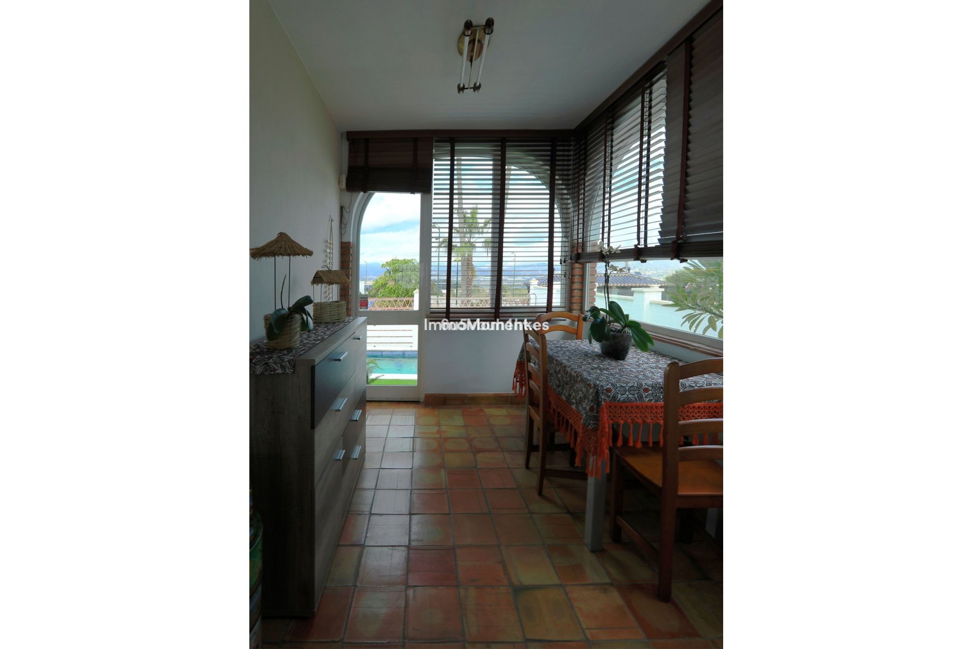 Bestaande woning - Geschakelde woning - Binnenland  - Alhaurín de la Torre