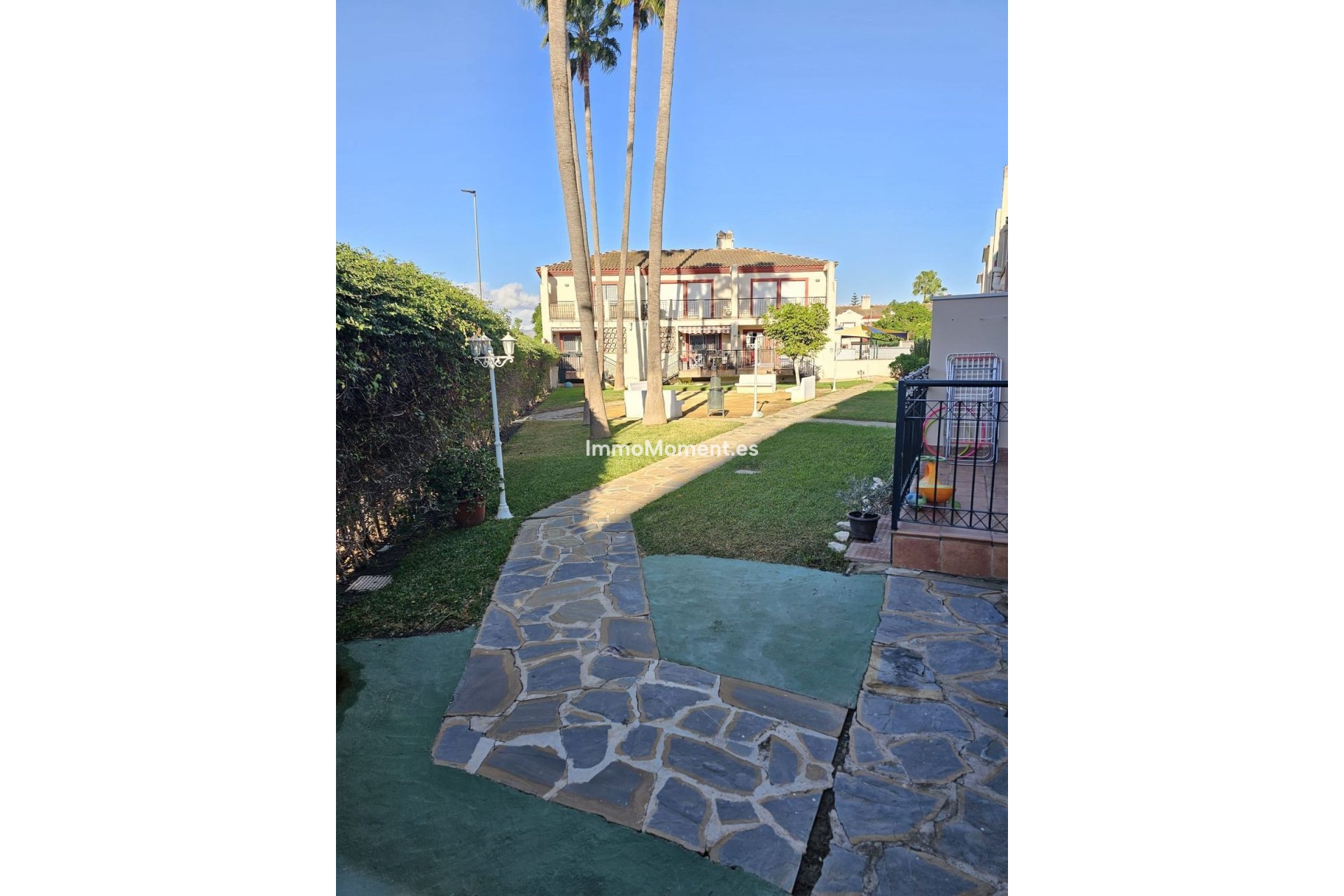 Bestaande woning - Geschakelde woning - Binnenland  - Alhaurín de la Torre