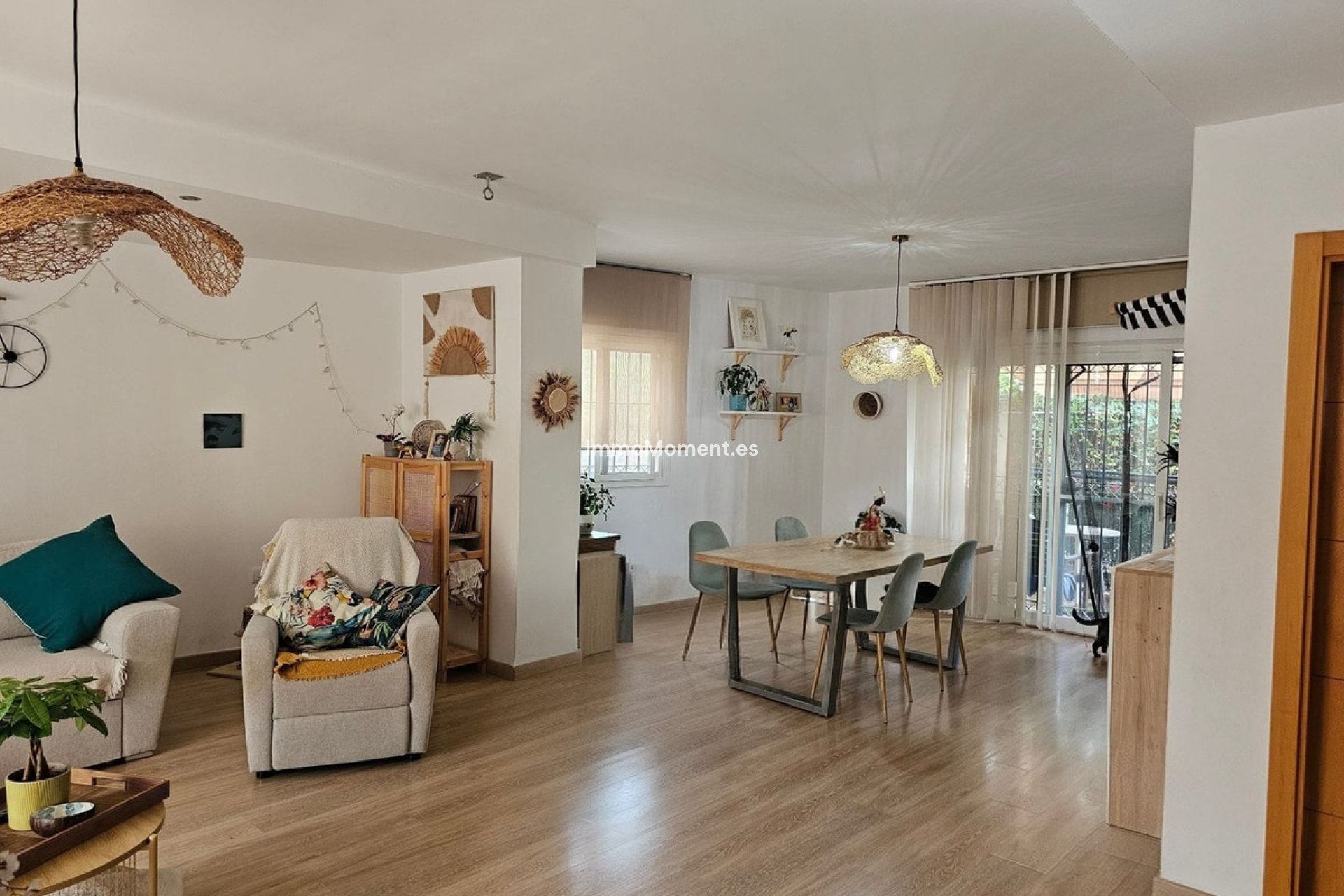 Bestaande woning - Geschakelde woning - Binnenland  - Alhaurín de la Torre