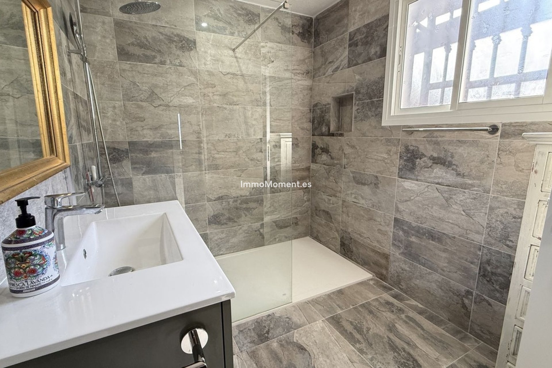 Bestaande woning - Geschakelde woning - Binnenland  - Alhaurín el Grande Centro