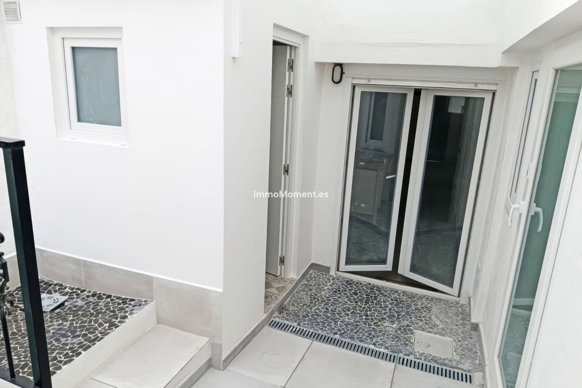 Bestaande woning - Geschakelde woning - Binnenland  - Alhaurín el Grande Centro