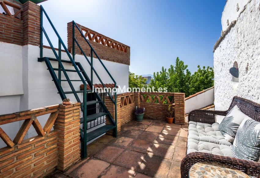 Bestaande woning - Geschakelde woning - Binnenland  - Alhaurín el Grande Centro