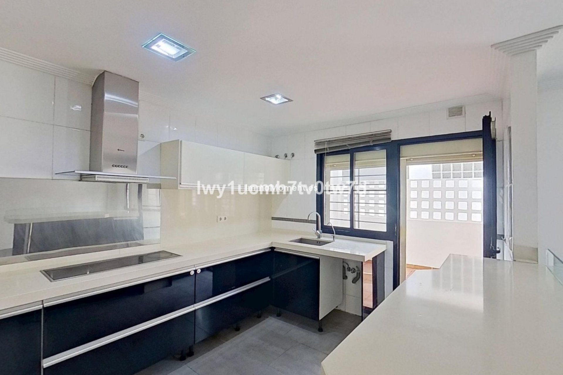 Bestaande woning - Geschakelde woning - Binnenland  - Churriana