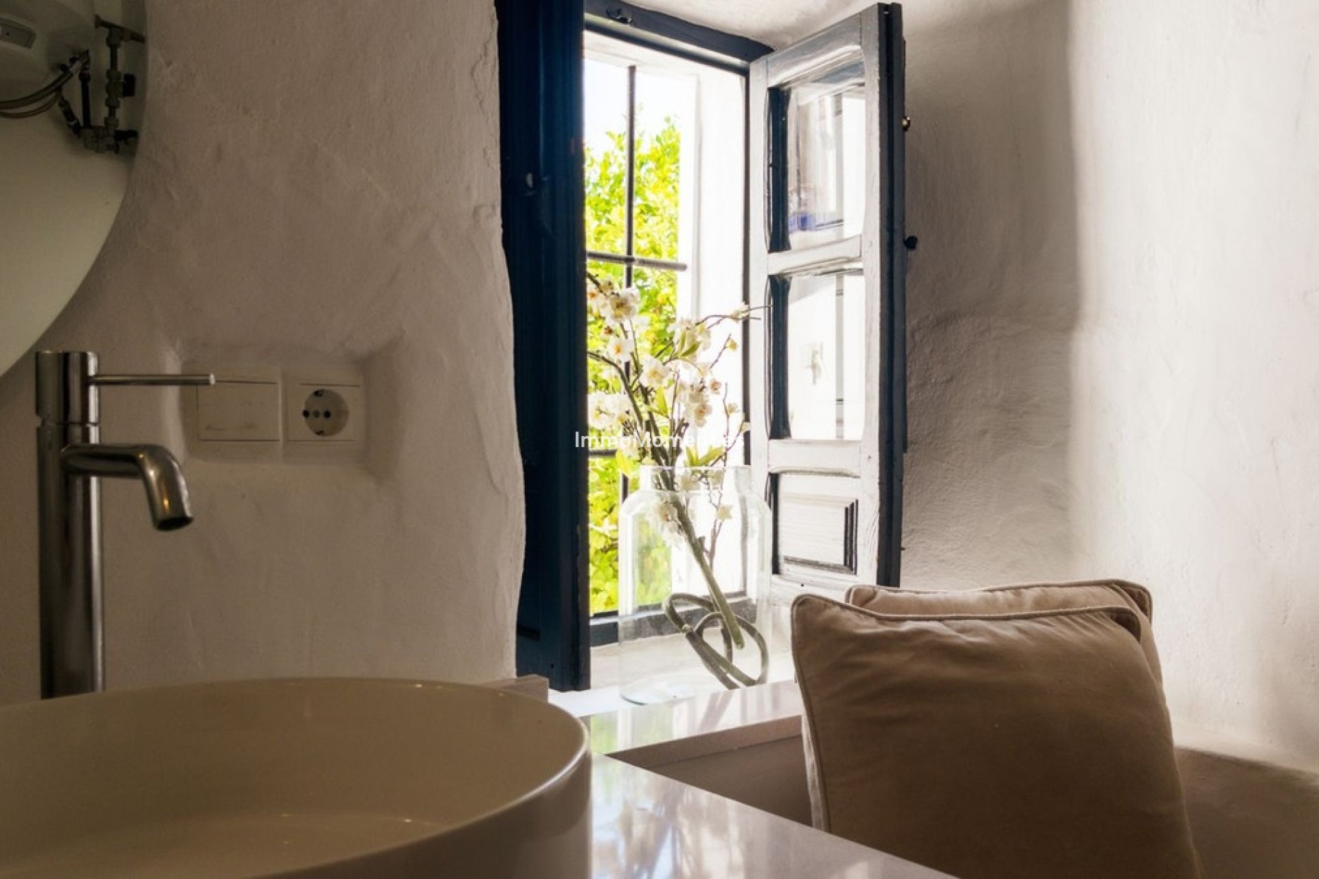 Bestaande woning - Geschakelde woning - Binnenland  - Guaro