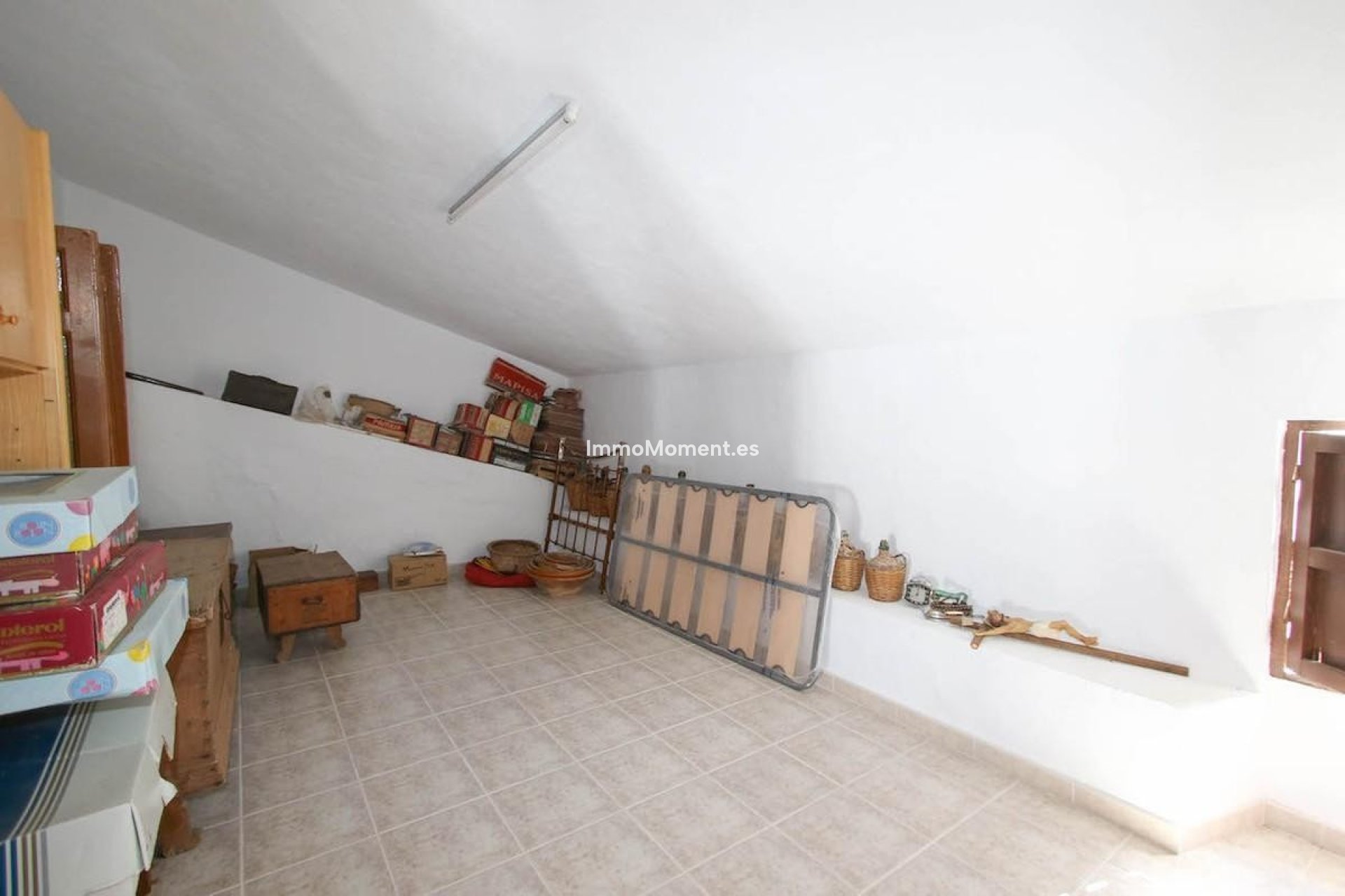 Bestaande woning - Geschakelde woning - Binnenland  - Guaro