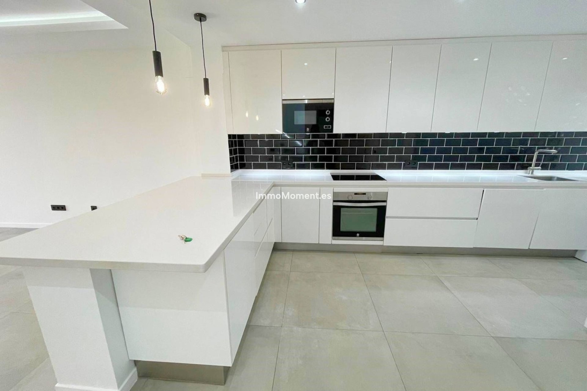 Bestaande woning - Geschakelde woning - El Paraiso - New Golden Mile