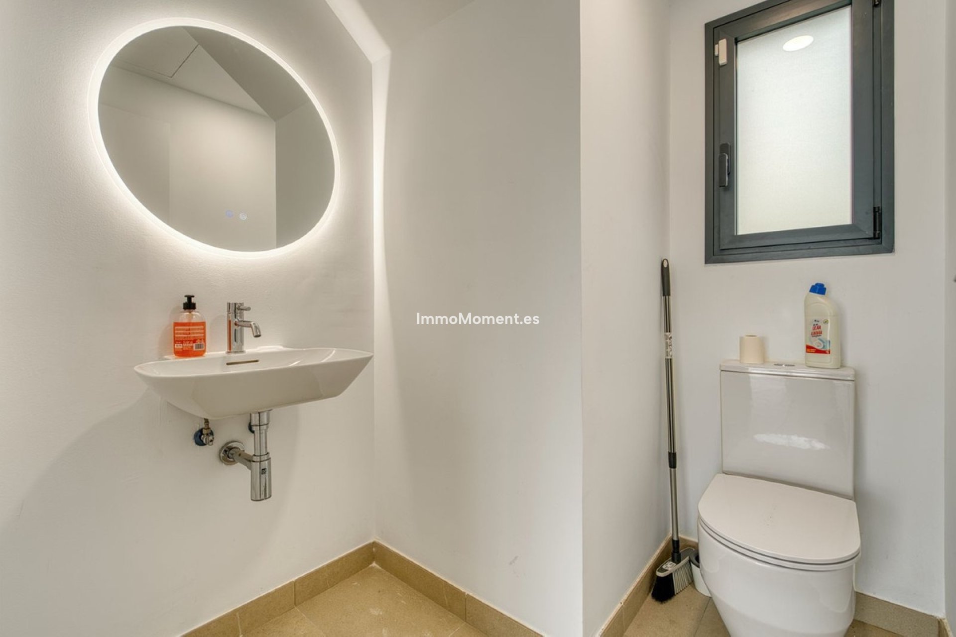 Bestaande woning - Geschakelde woning - Estepona  - Atalaya