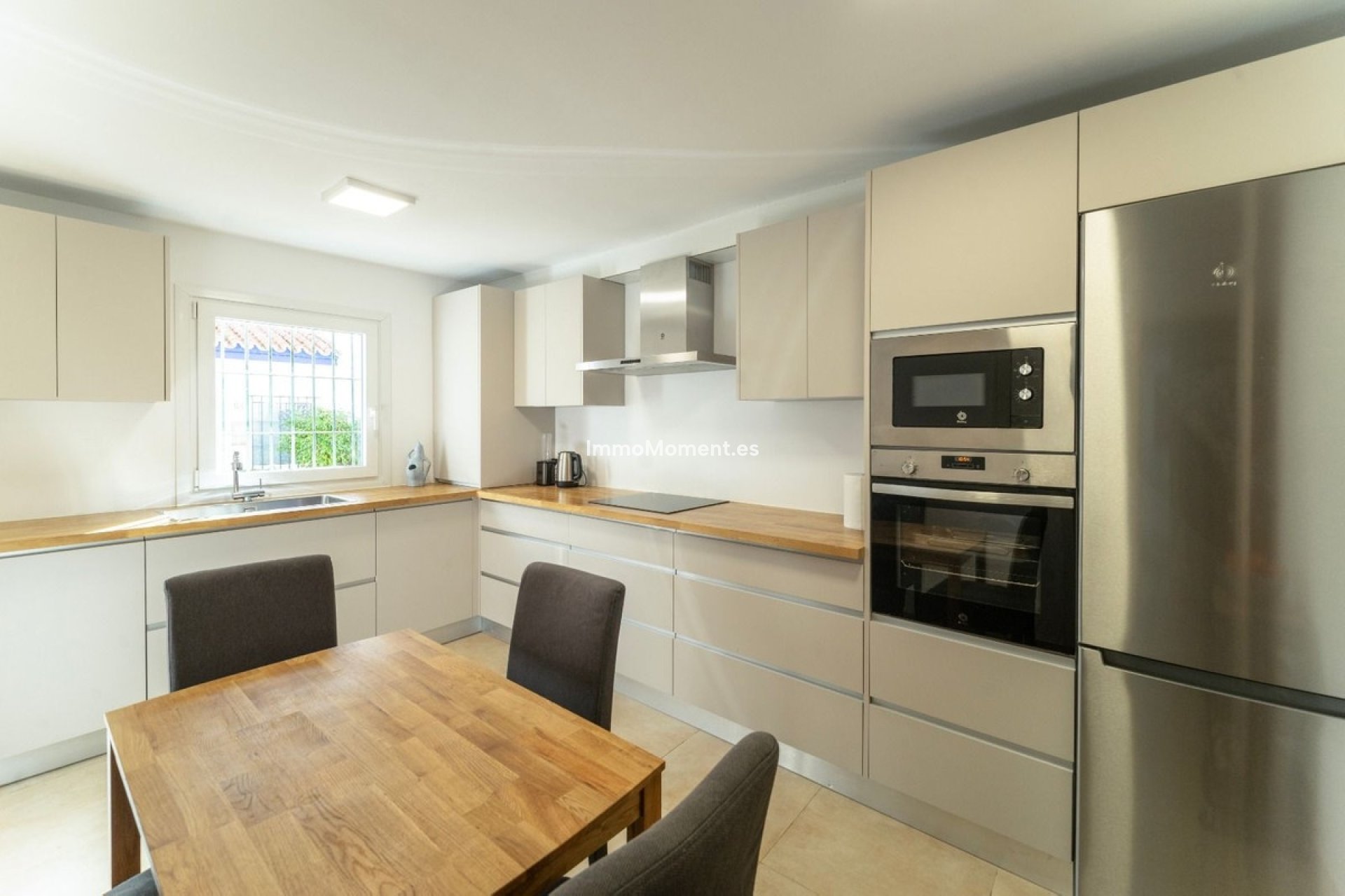 Bestaande woning - Geschakelde woning - Estepona  - Atalaya