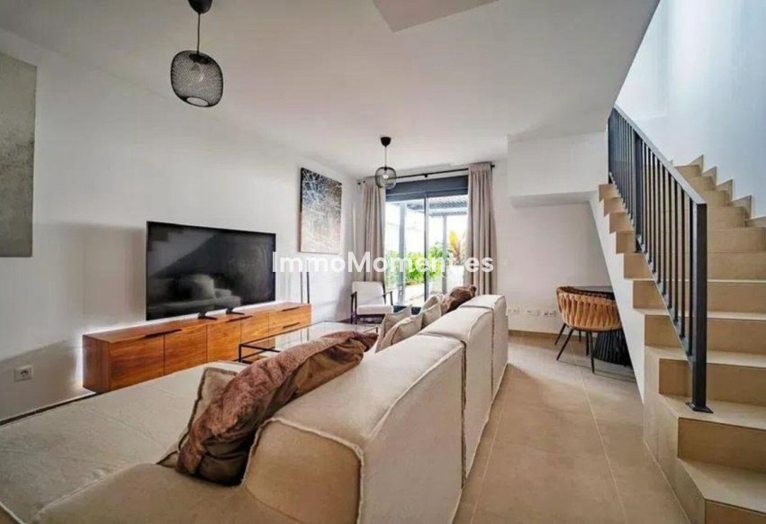 Bestaande woning - Geschakelde woning - Estepona  - Cancelada