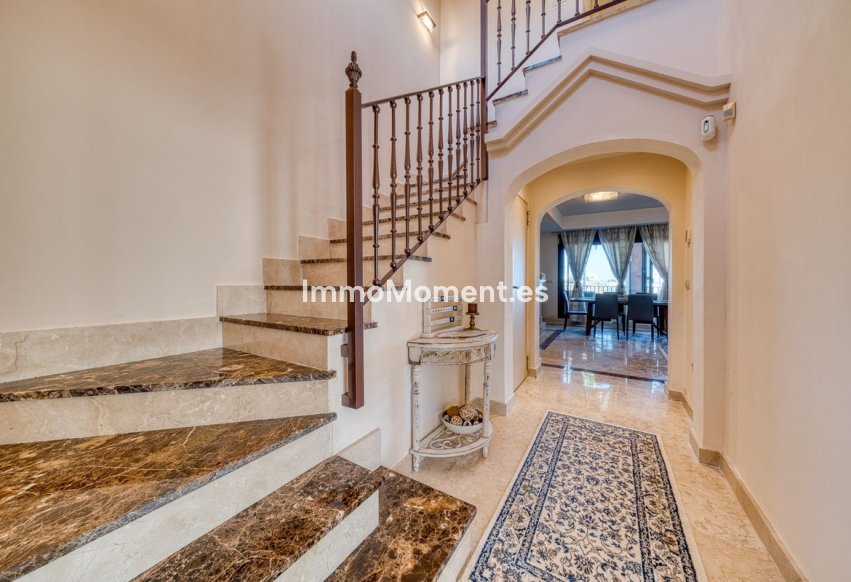 Bestaande woning - Geschakelde woning - Estepona  - Estepona Centro