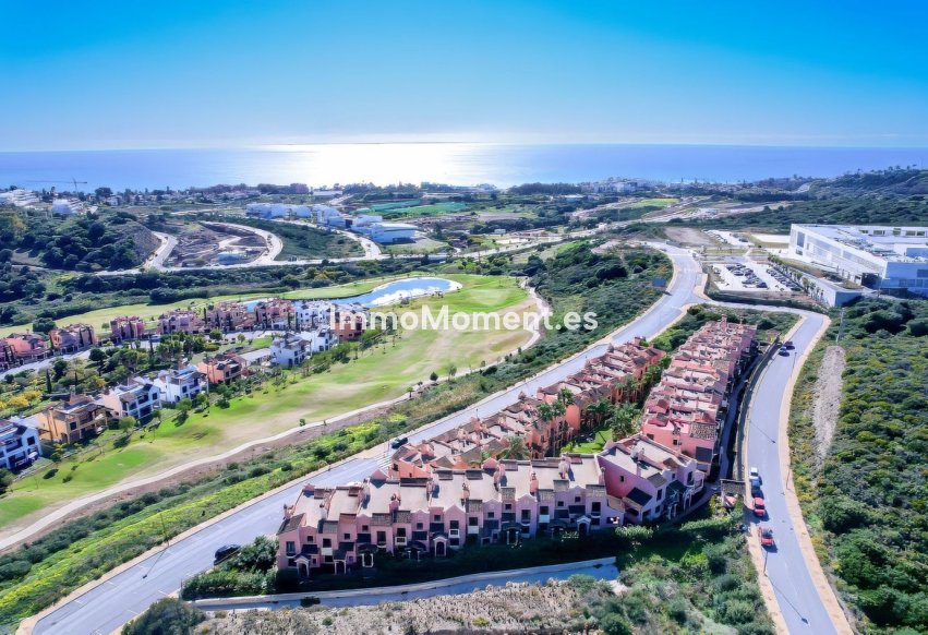 Bestaande woning - Geschakelde woning - Estepona  - Estepona Centro