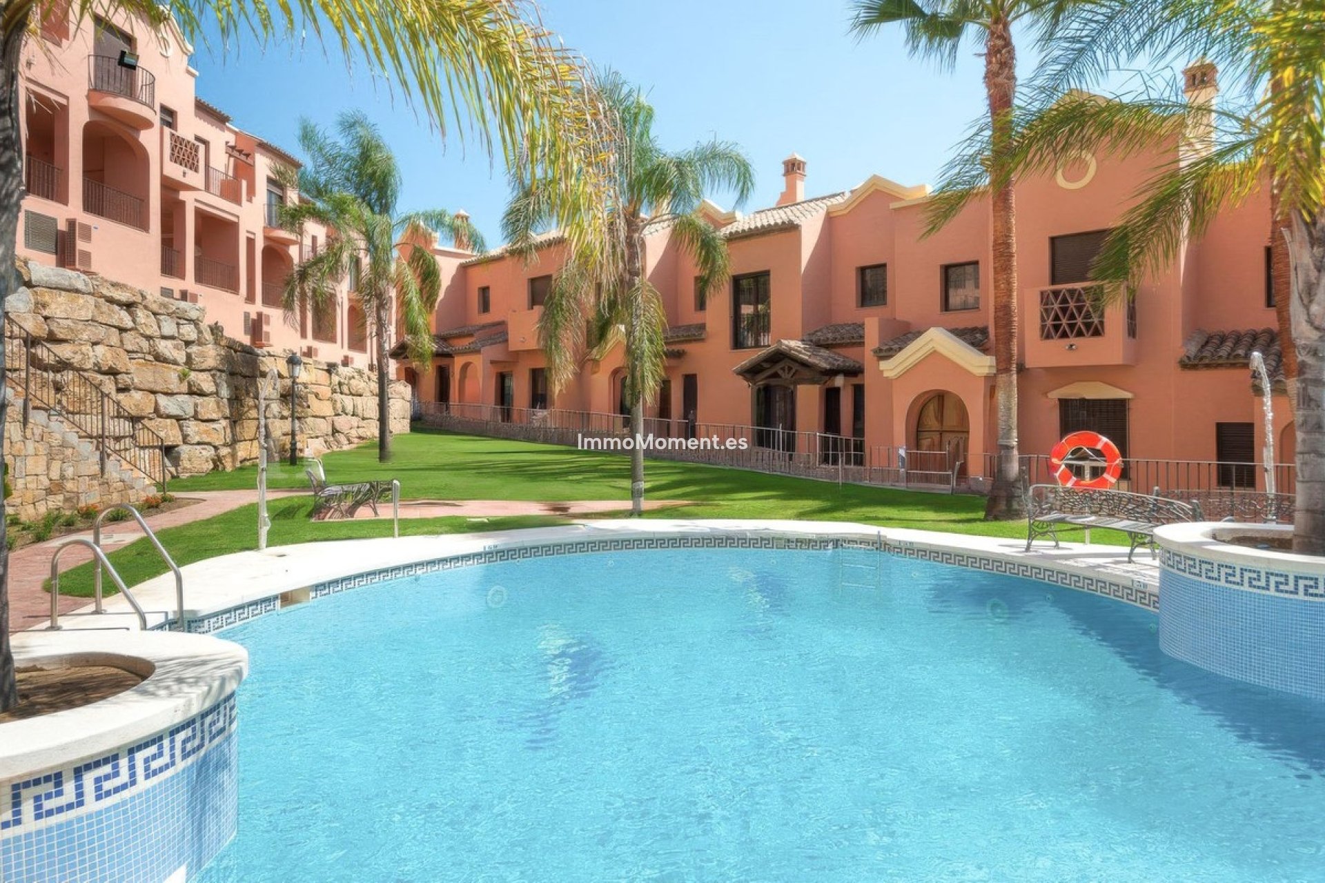 Bestaande woning - Geschakelde woning - Estepona  - Estepona Centro