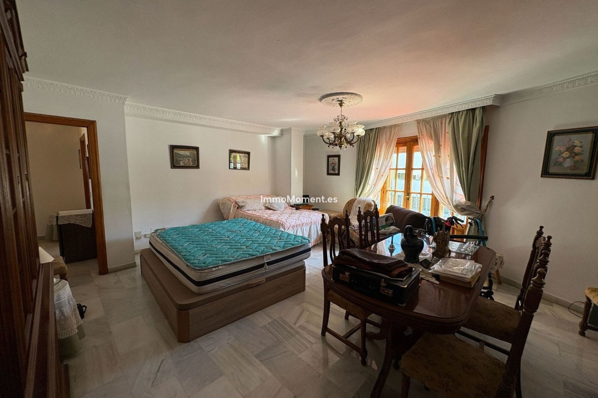 Bestaande woning - Geschakelde woning - Estepona  - Estepona Centro