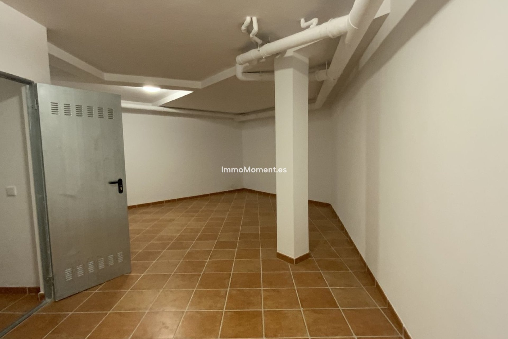 Bestaande woning - Geschakelde woning - Estepona  - Estepona Centro