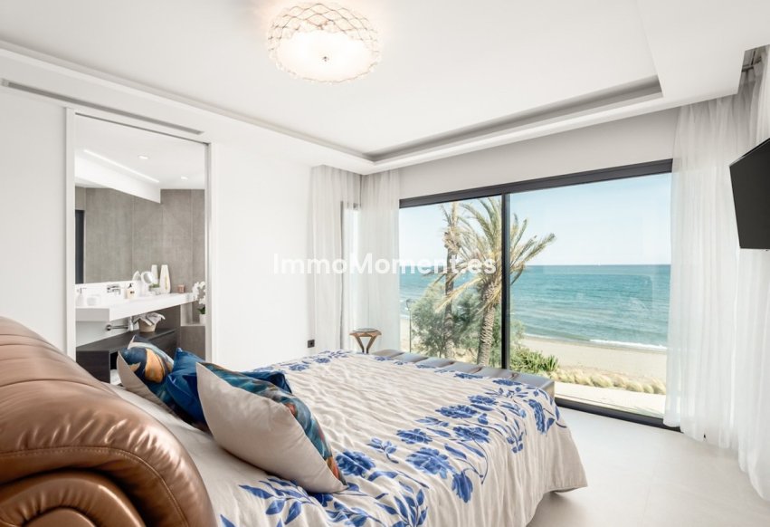 Bestaande woning - Geschakelde woning - Estepona  - Estepona Centro