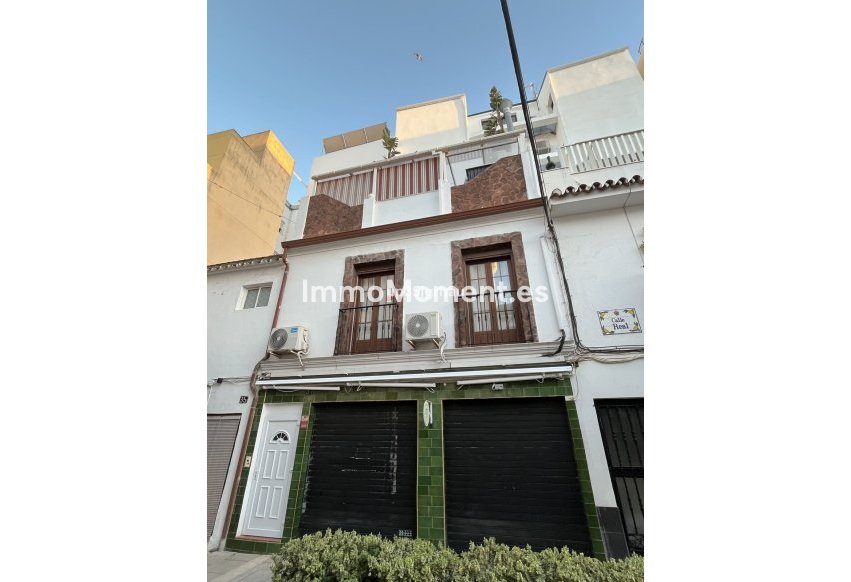 Bestaande woning - Geschakelde woning - Estepona  - Estepona Centro