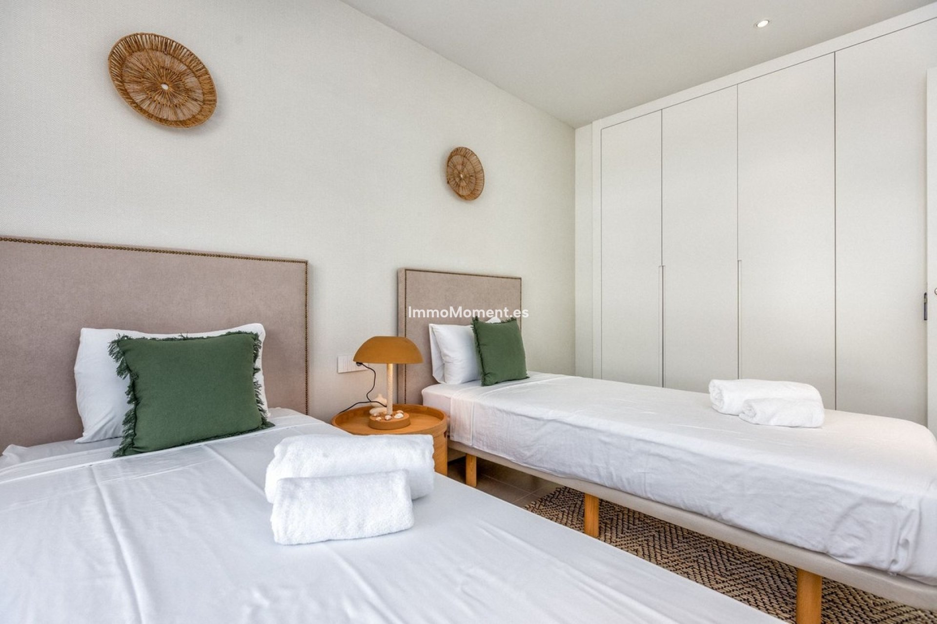 Bestaande woning - Geschakelde woning - Estepona  - Estepona Centro