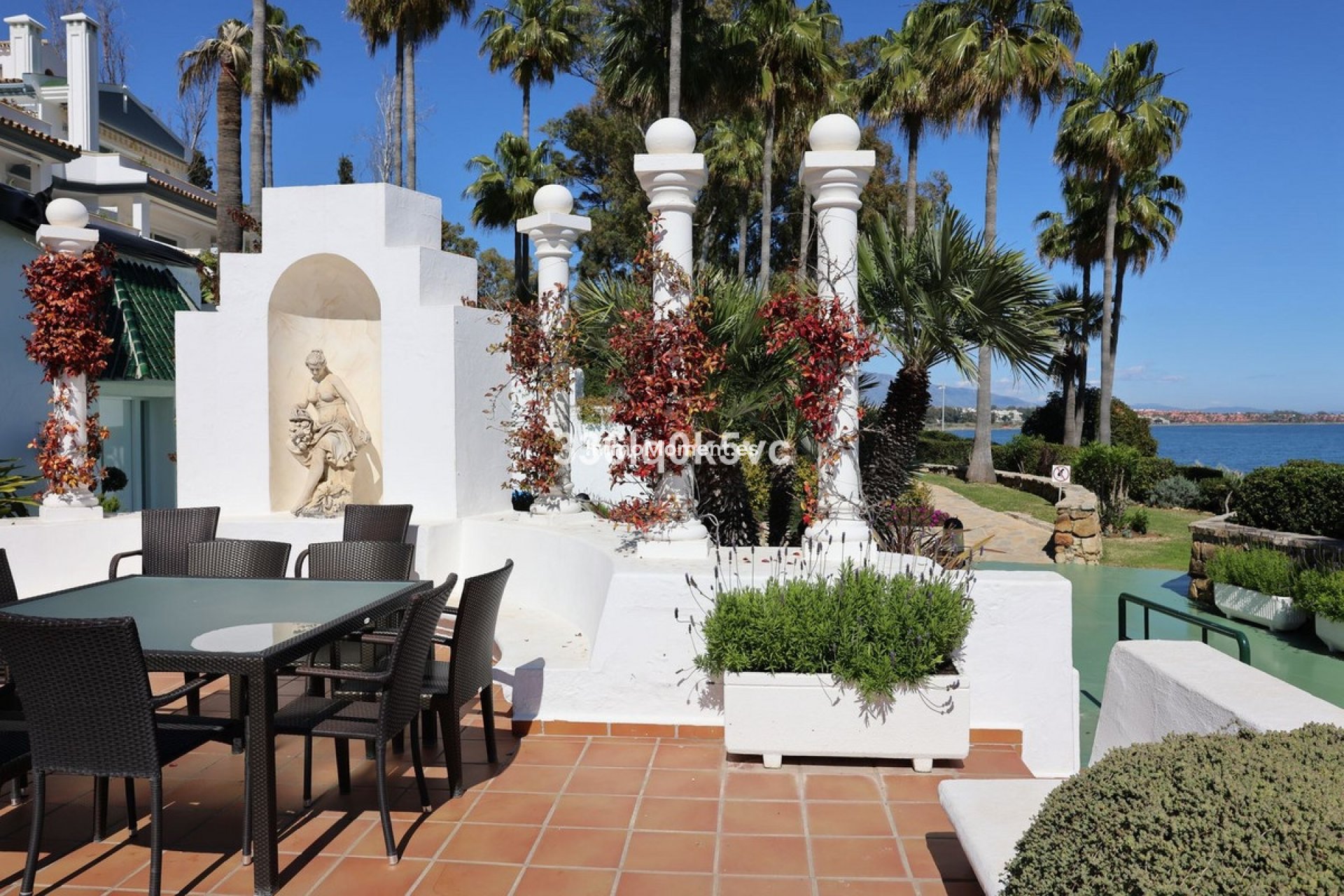Bestaande woning - Geschakelde woning - Estepona  - Estepona Centro