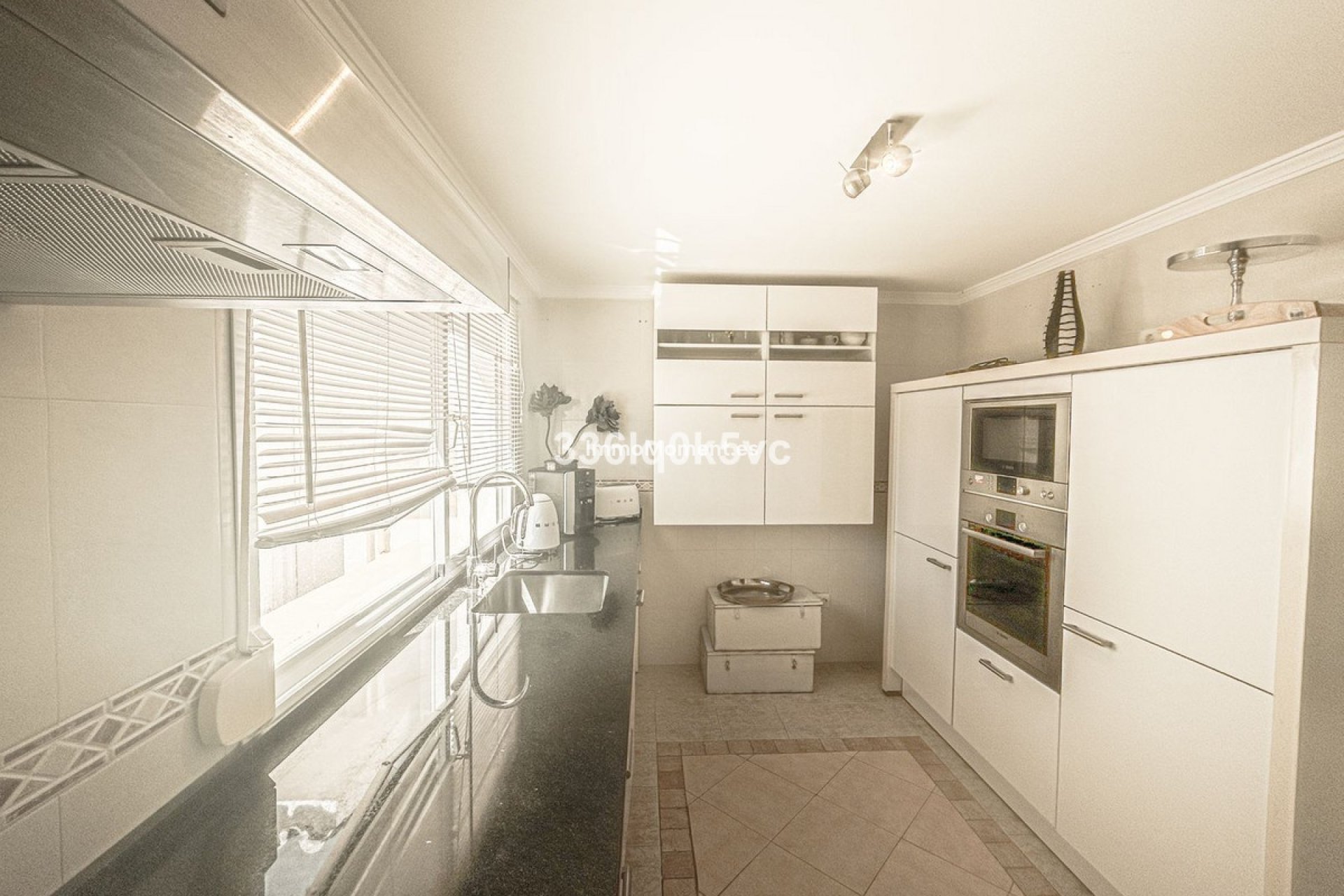 Bestaande woning - Geschakelde woning - Estepona  - Estepona Centro