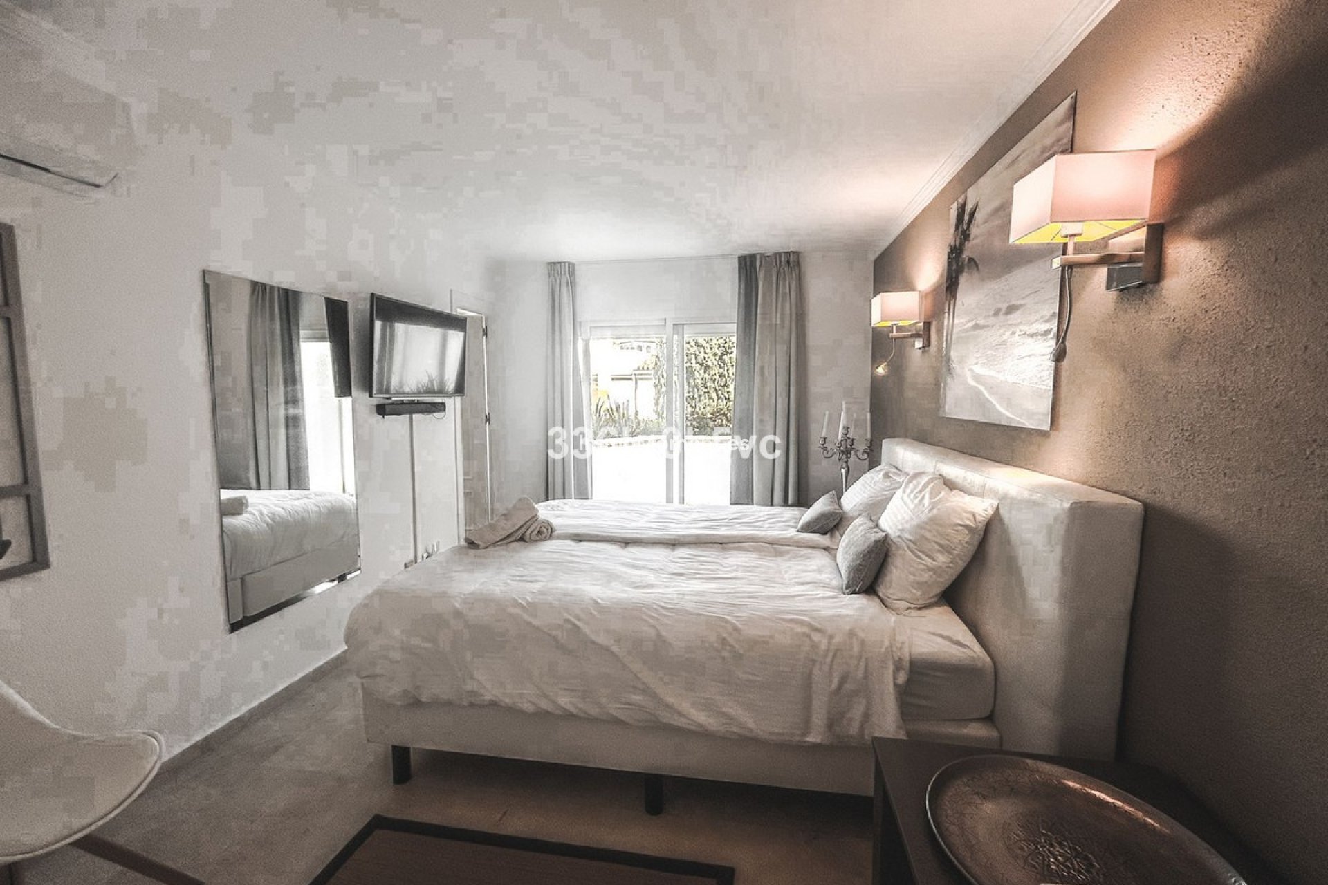 Bestaande woning - Geschakelde woning - Estepona  - Estepona Centro