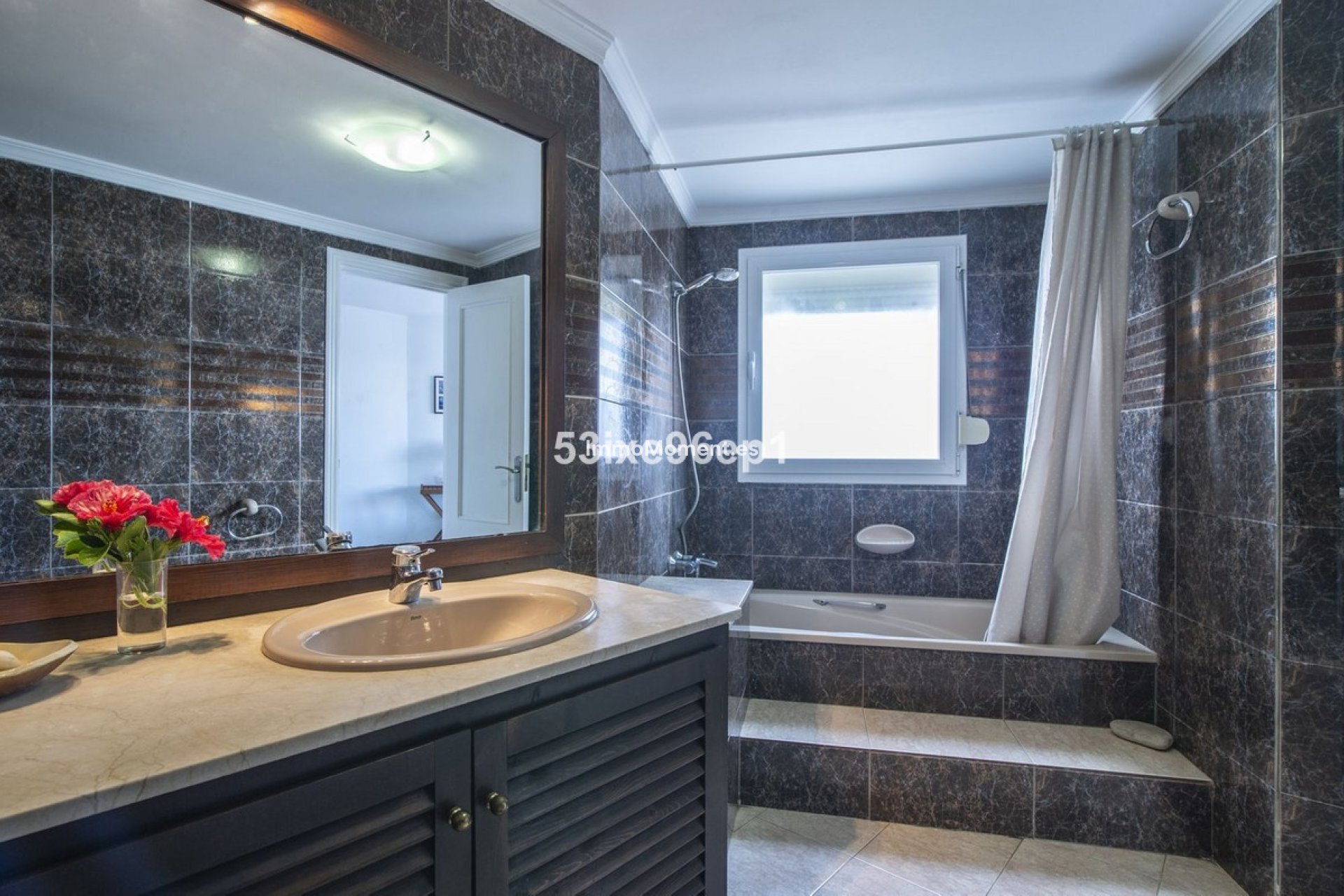 Bestaande woning - Geschakelde woning - Estepona  - Estepona Centro