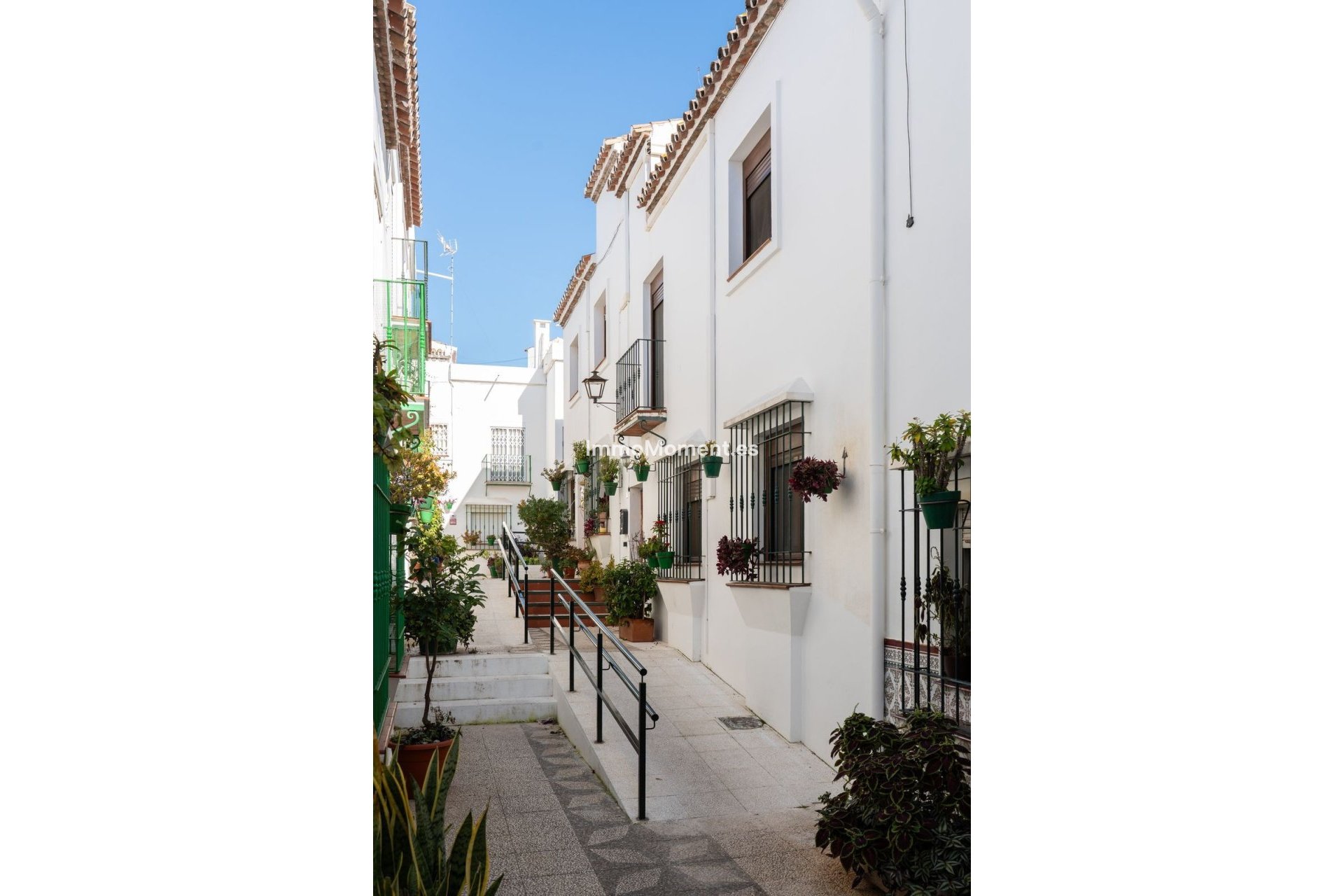 Bestaande woning - Geschakelde woning - Estepona  - Estepona Centro