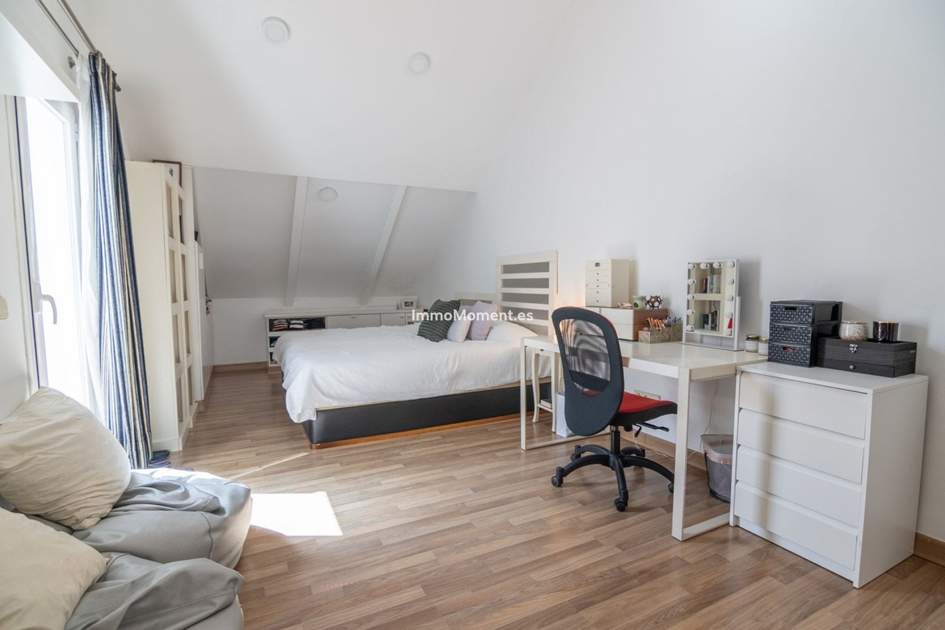 Bestaande woning - Geschakelde woning - Estepona  - Estepona Centro