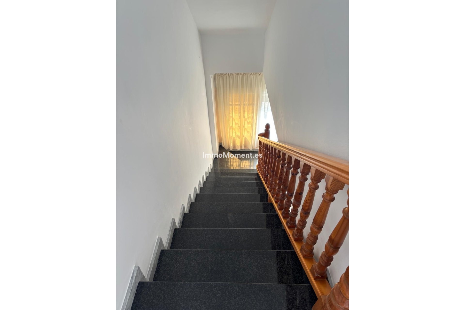 Bestaande woning - Geschakelde woning - Estepona  - Estepona Centro