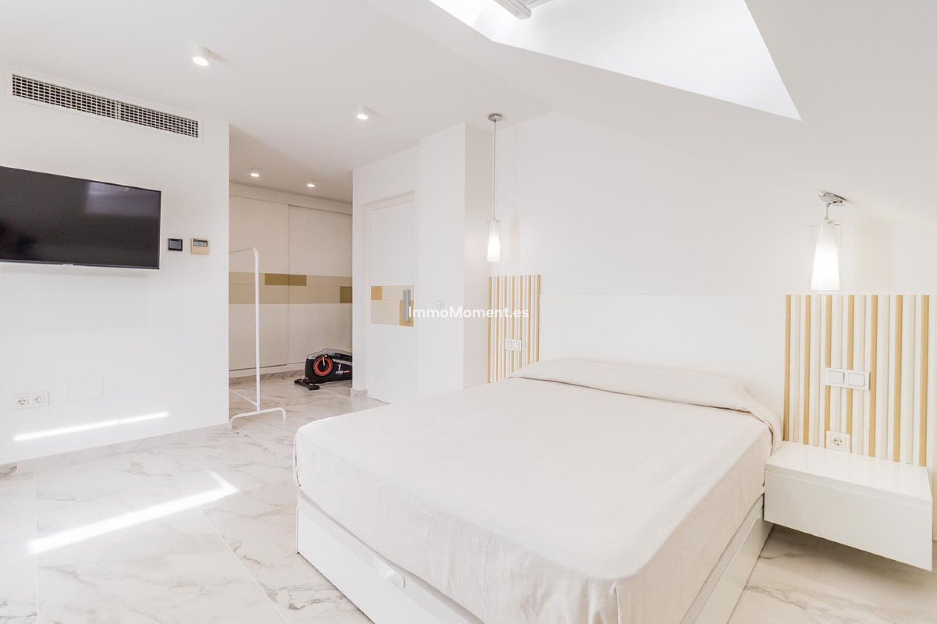 Bestaande woning - Geschakelde woning - Estepona  - Estepona Centro