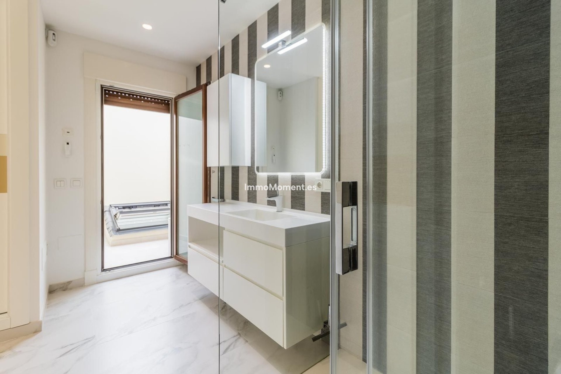 Bestaande woning - Geschakelde woning - Estepona  - Estepona Centro