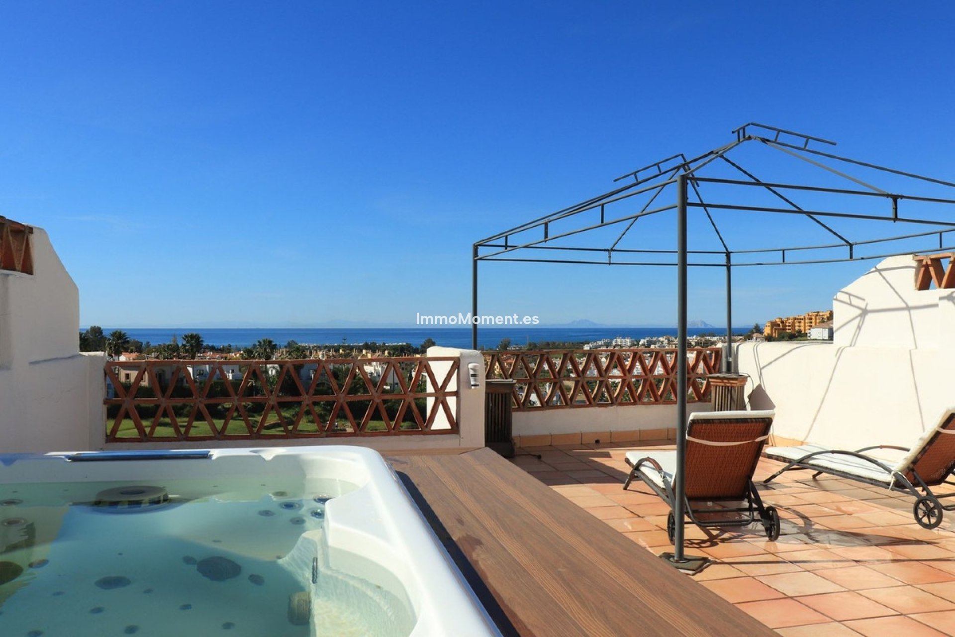 Bestaande woning - Geschakelde woning - Estepona  - Estepona Centro