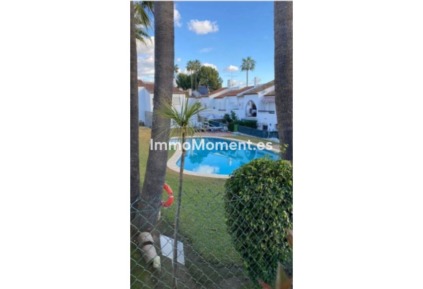 Bestaande woning - Geschakelde woning - Estepona  - Estepona Centro
