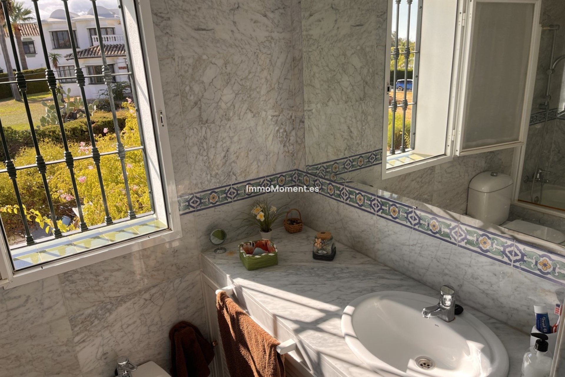 Bestaande woning - Geschakelde woning - Estepona  - Estepona Centro