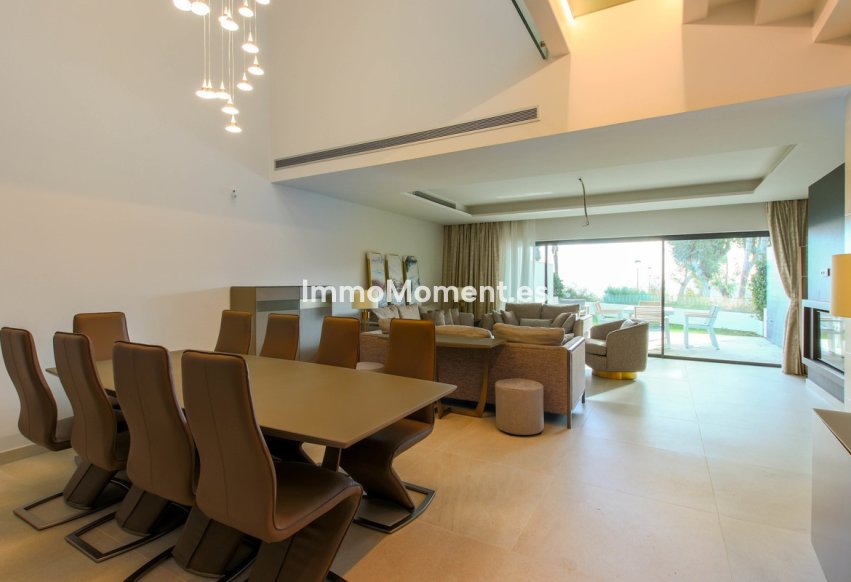 Bestaande woning - Geschakelde woning - Estepona  - Estepona Centro