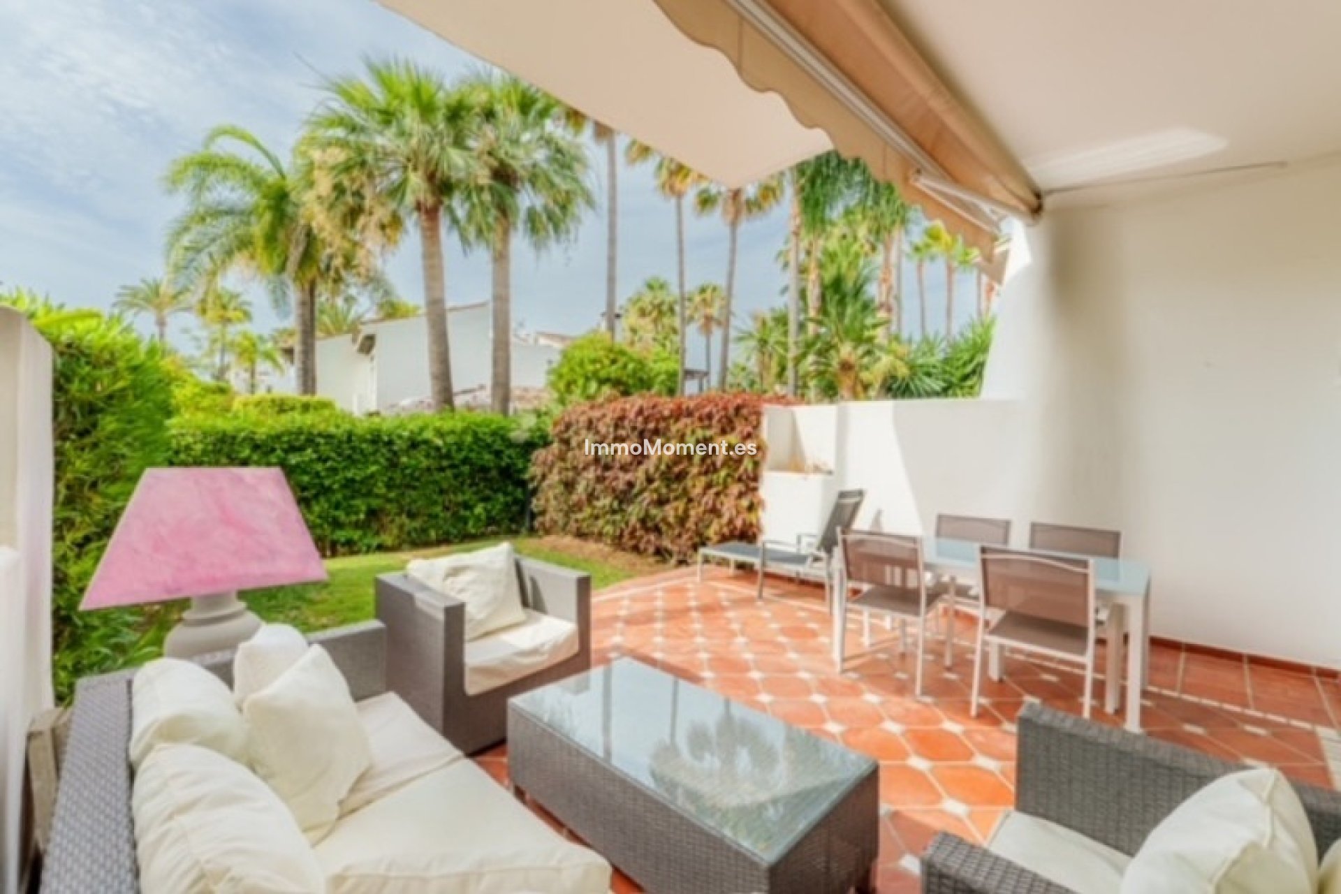 Bestaande woning - Geschakelde woning - Estepona  - Estepona Centro