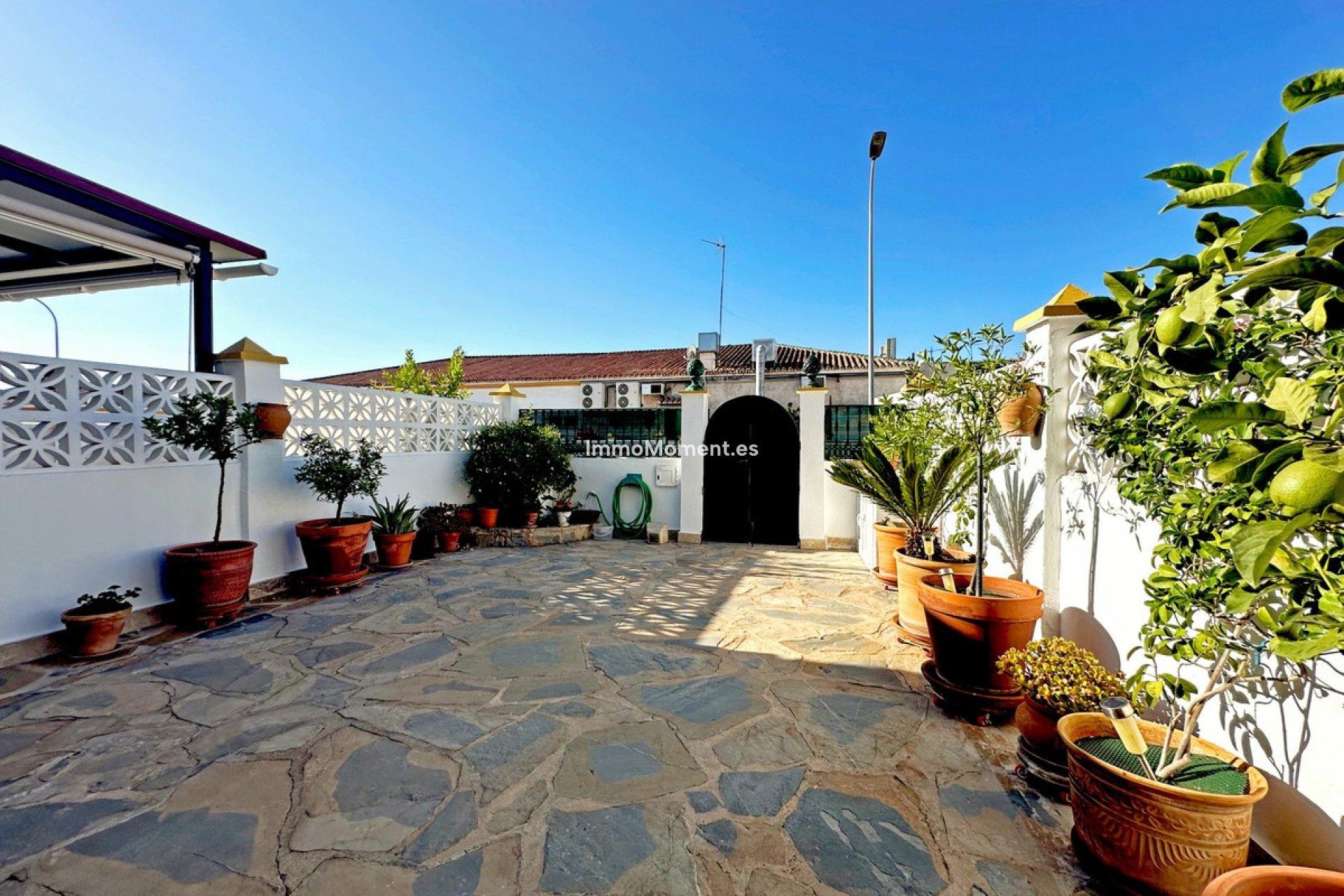 Bestaande woning - Geschakelde woning - Estepona  - Estepona Centro