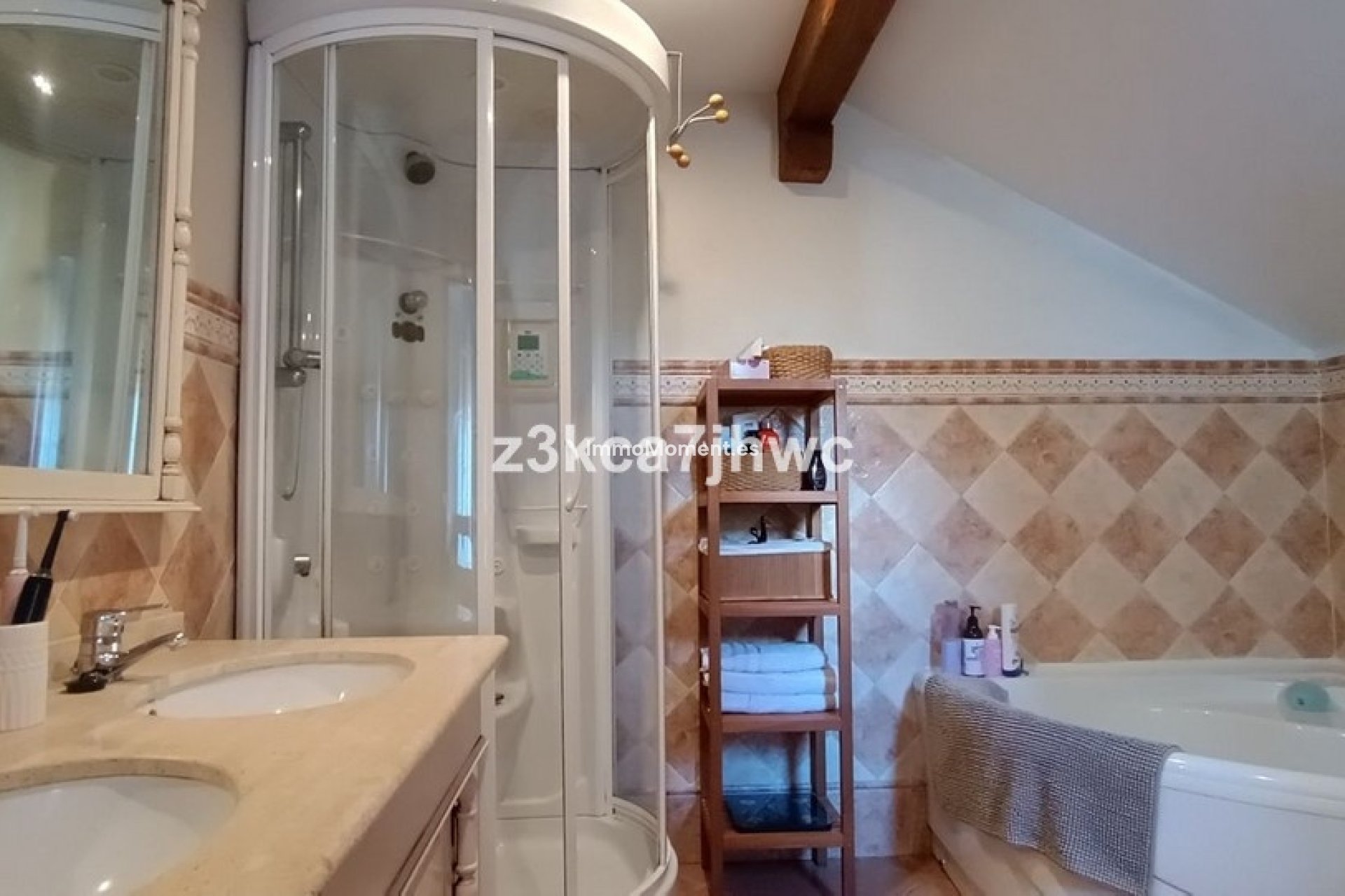 Bestaande woning - Geschakelde woning - Estepona  - Estepona Centro