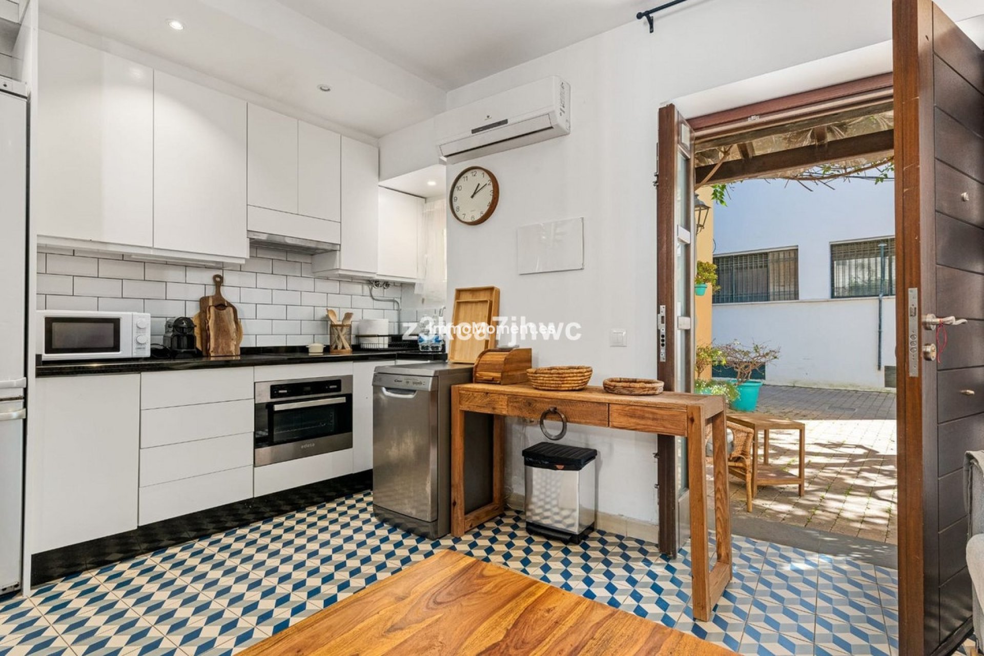 Bestaande woning - Geschakelde woning - Estepona  - Estepona Centro