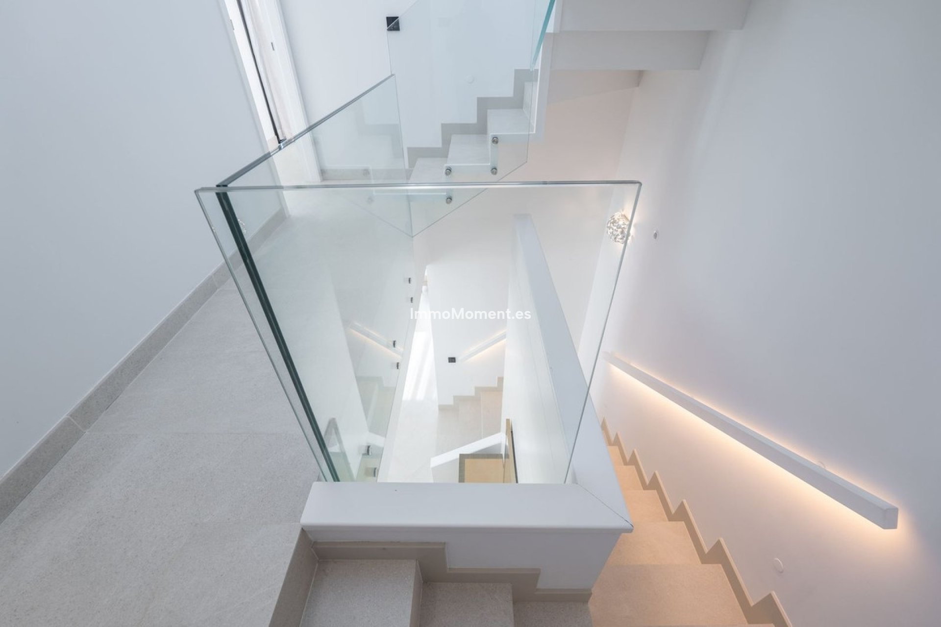 Bestaande woning - Geschakelde woning - Estepona  - Estepona Centro