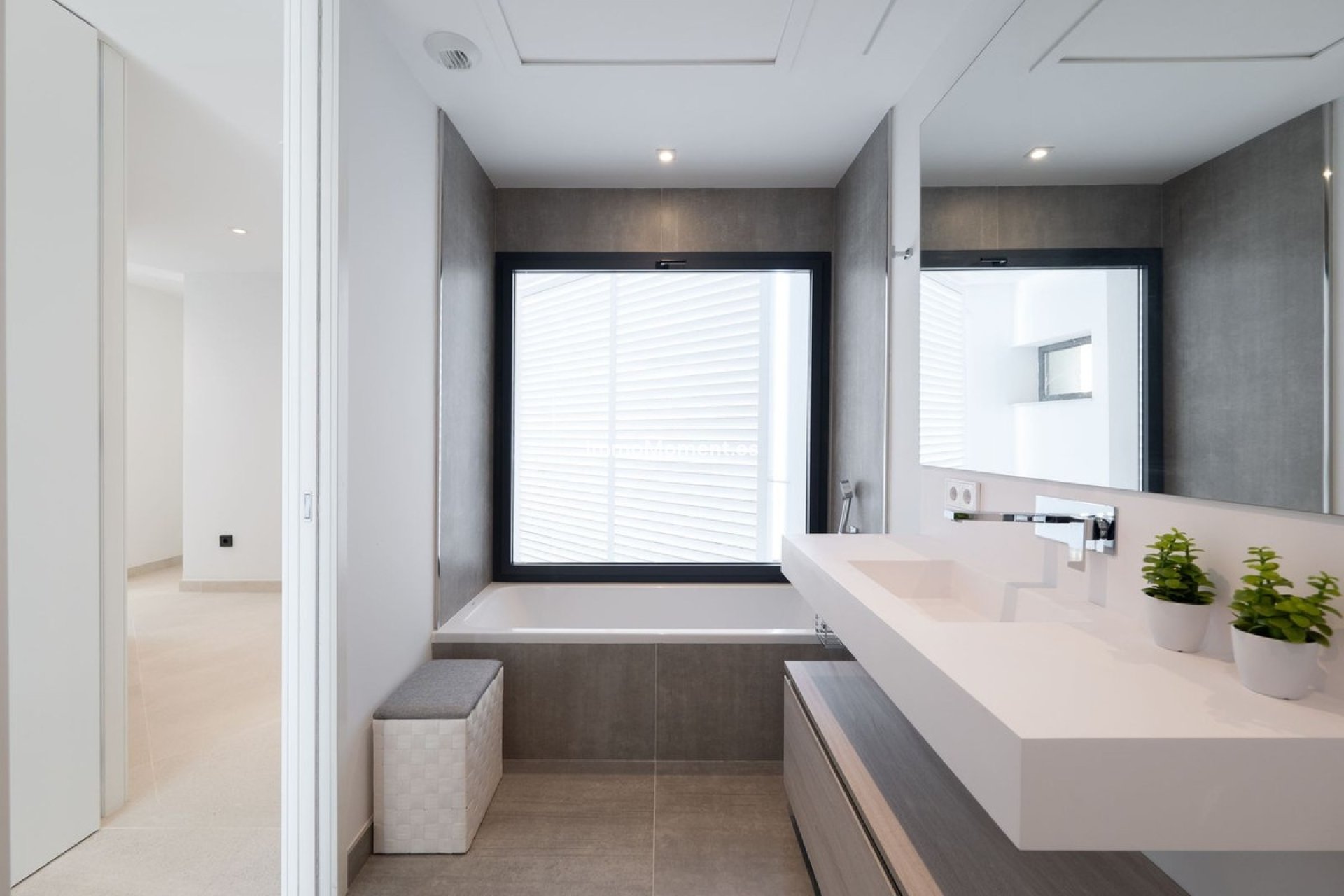 Bestaande woning - Geschakelde woning - Estepona  - Estepona Centro